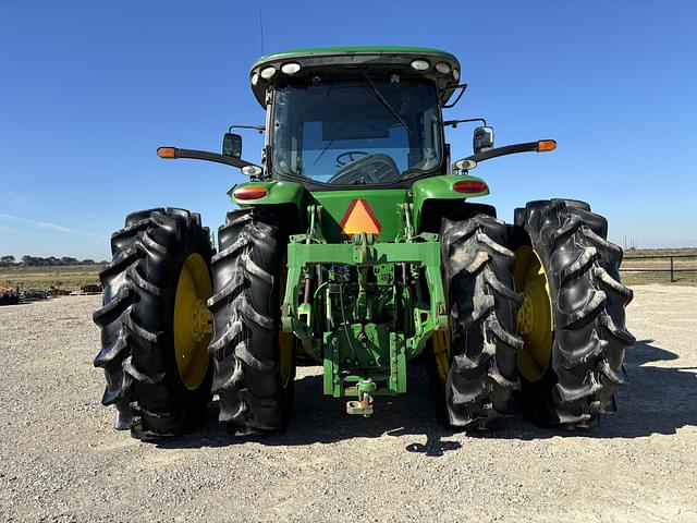 Image of John Deere 7230R equipment image 3