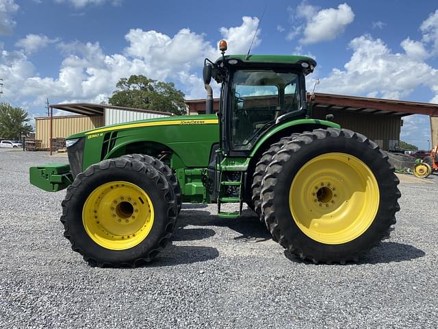 Image of John Deere 8360R equipment image 1