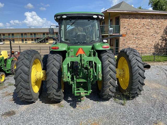 Image of John Deere 8320R equipment image 3