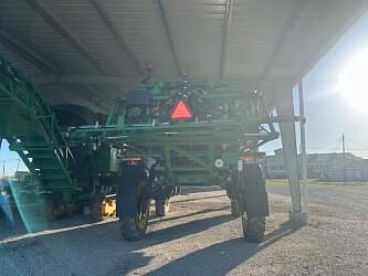 Image of John Deere R4030 equipment image 3