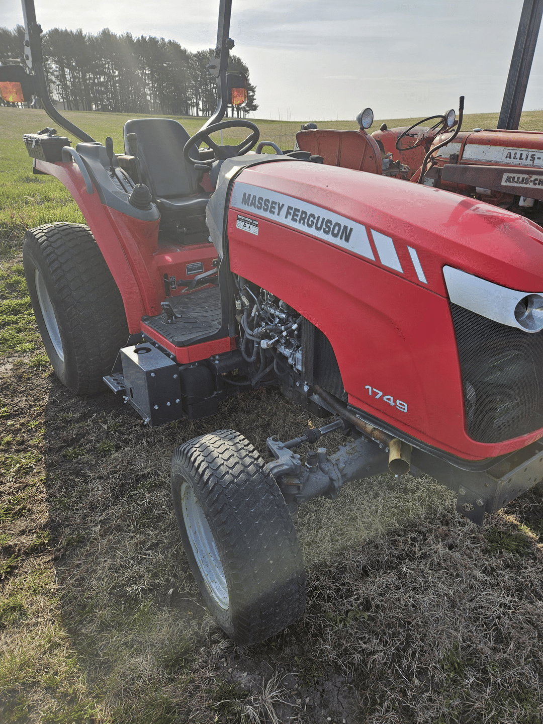 Image of Massey Ferguson 1749 Primary image