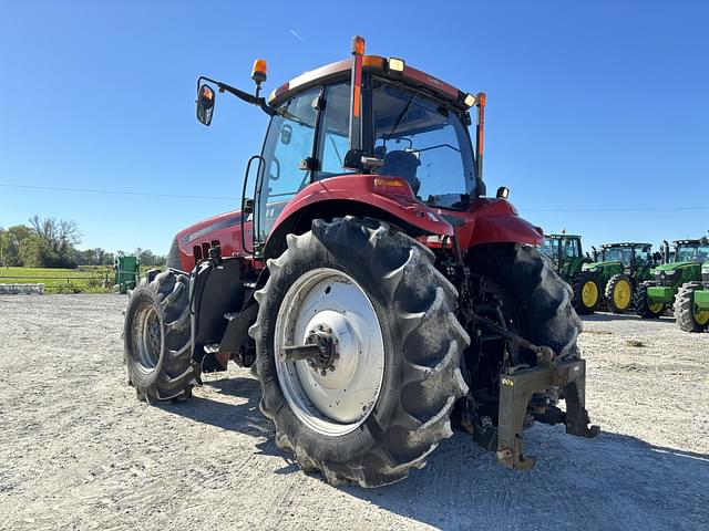 Image of Case IH Magnum 180 equipment image 2