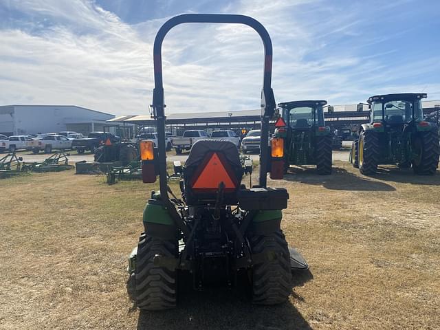 Image of John Deere 1025R equipment image 3