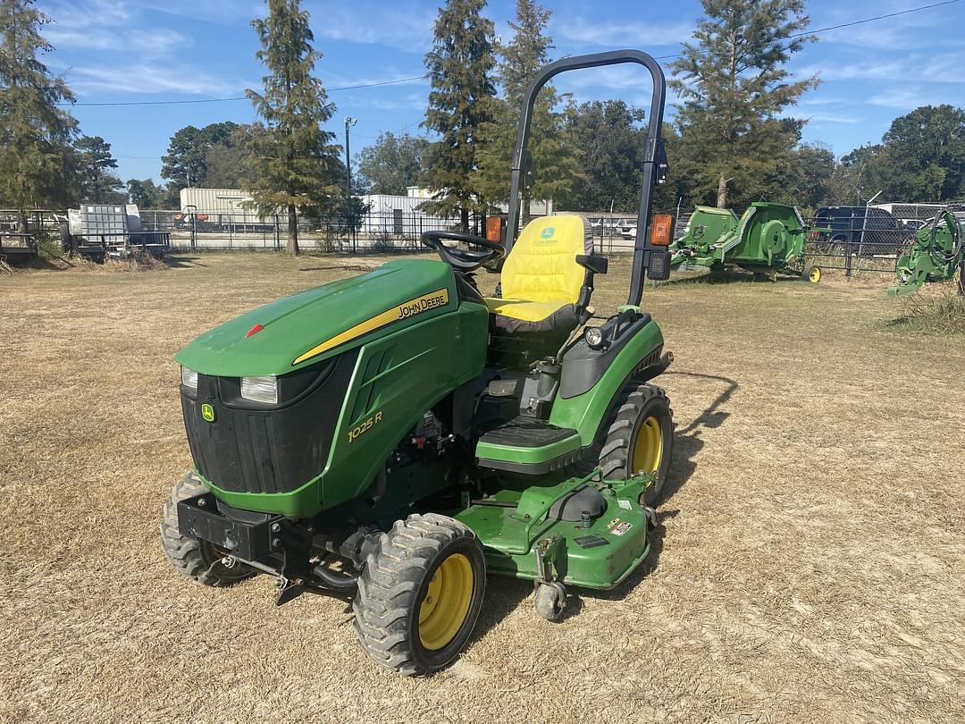 Image of John Deere 1025R Primary image