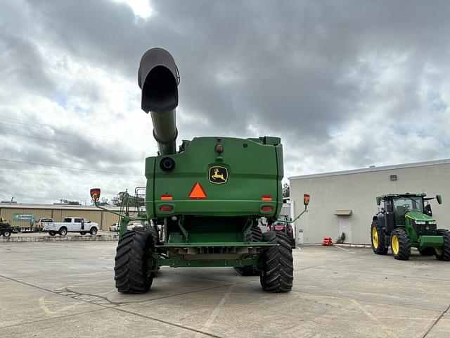 Image of John Deere S680 equipment image 3