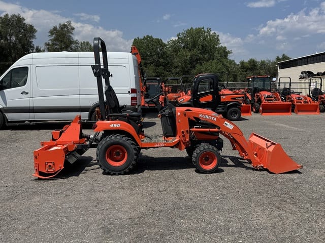 2015 Kubota BX2670 Equipment Image0