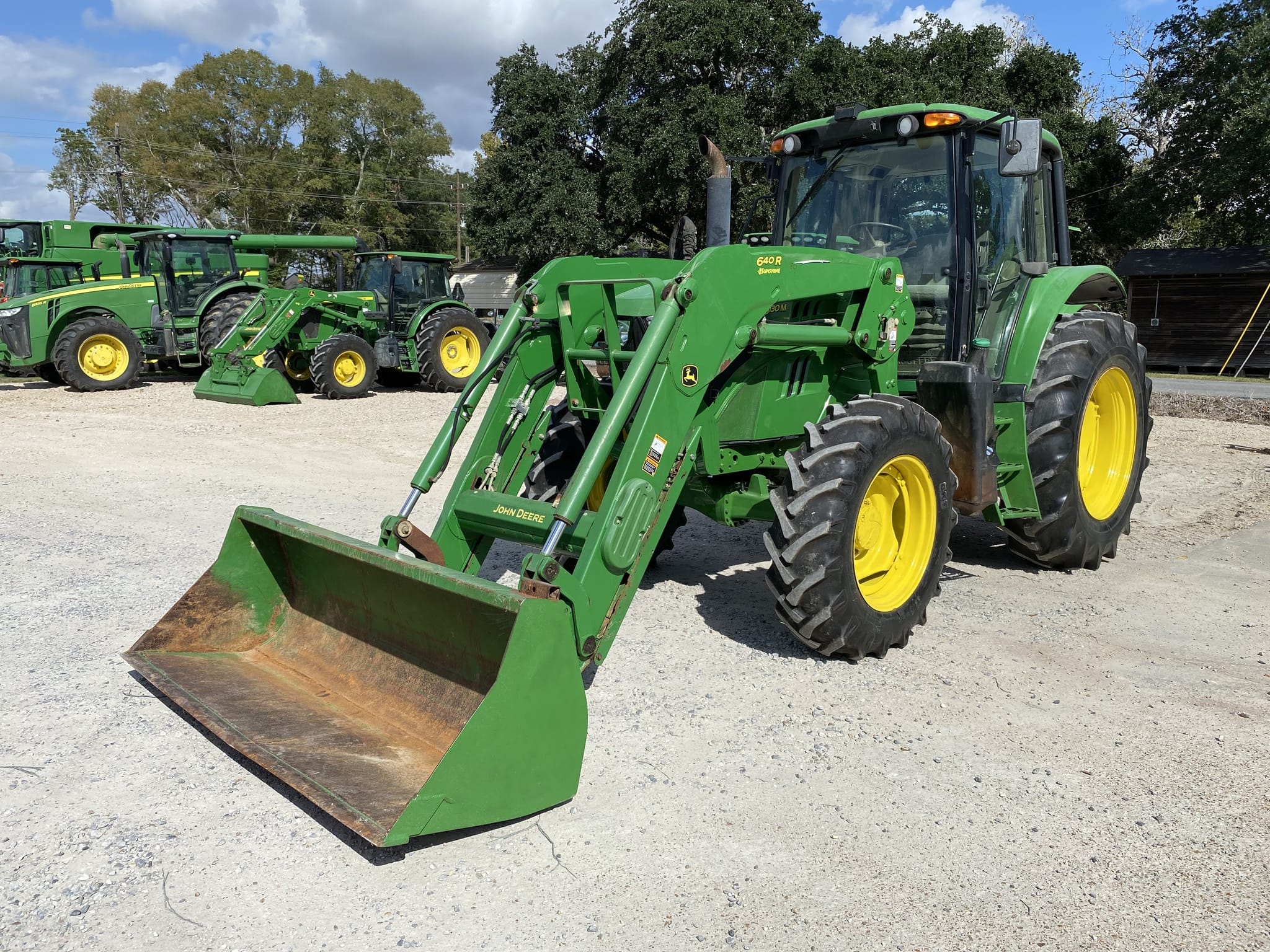 2016 John Deere 6130M Equipment Image0