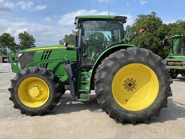 Image of John Deere 6175R equipment image 1