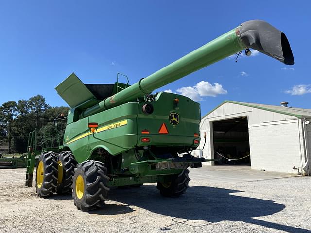 Image of John Deere S690 equipment image 4