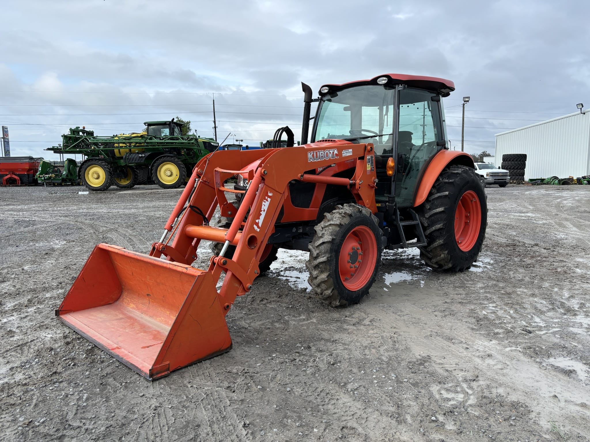 2016 Kubota M5-111 Equipment Image0