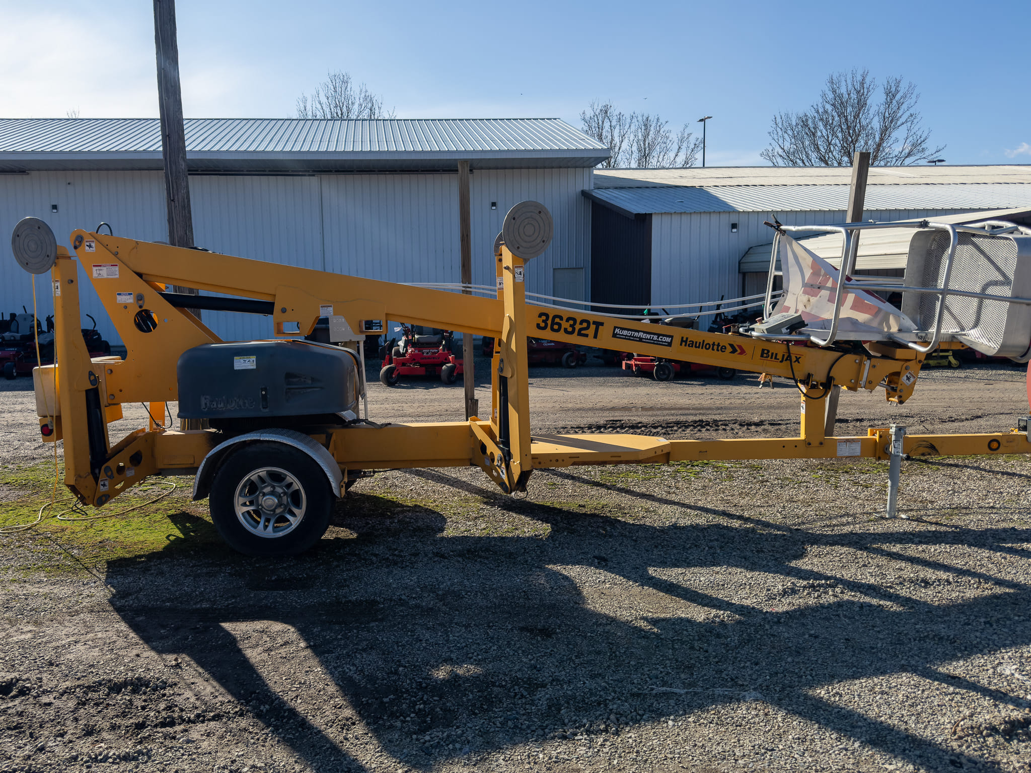 2017 Haulotte 3632T Equipment Image0