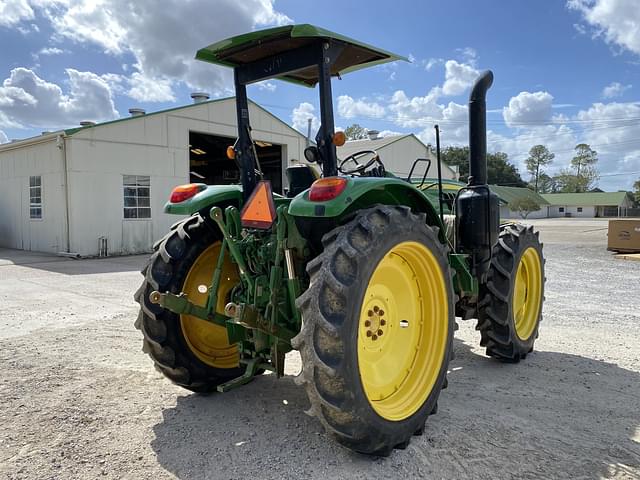 Image of John Deere 6120M equipment image 4