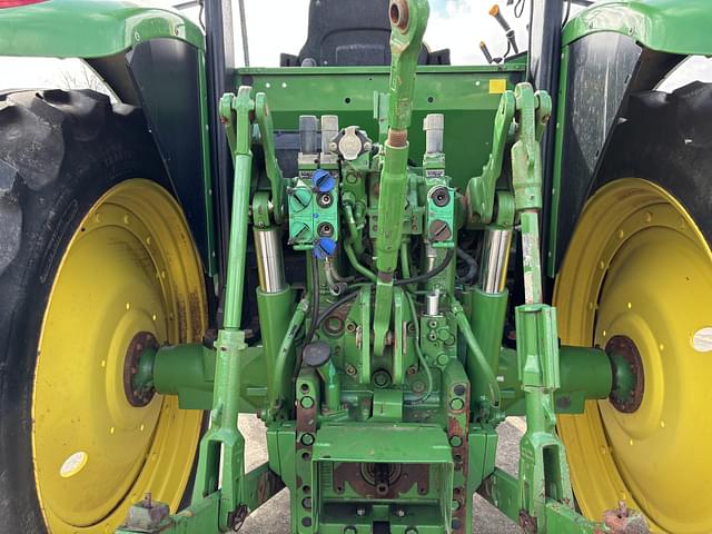 Image of John Deere 6120M equipment image 4