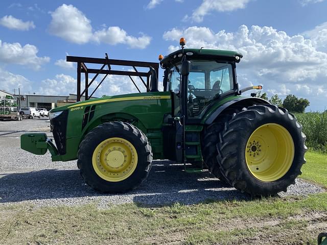 Image of John Deere 8295R equipment image 1