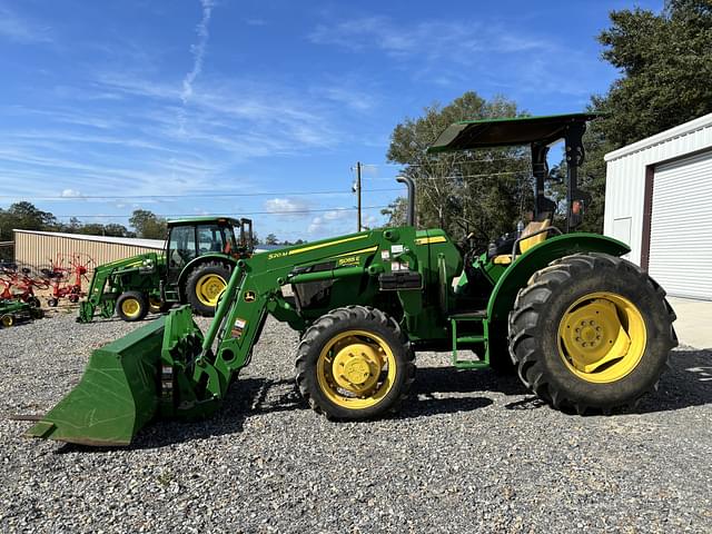 Image of John Deere 5055E equipment image 1