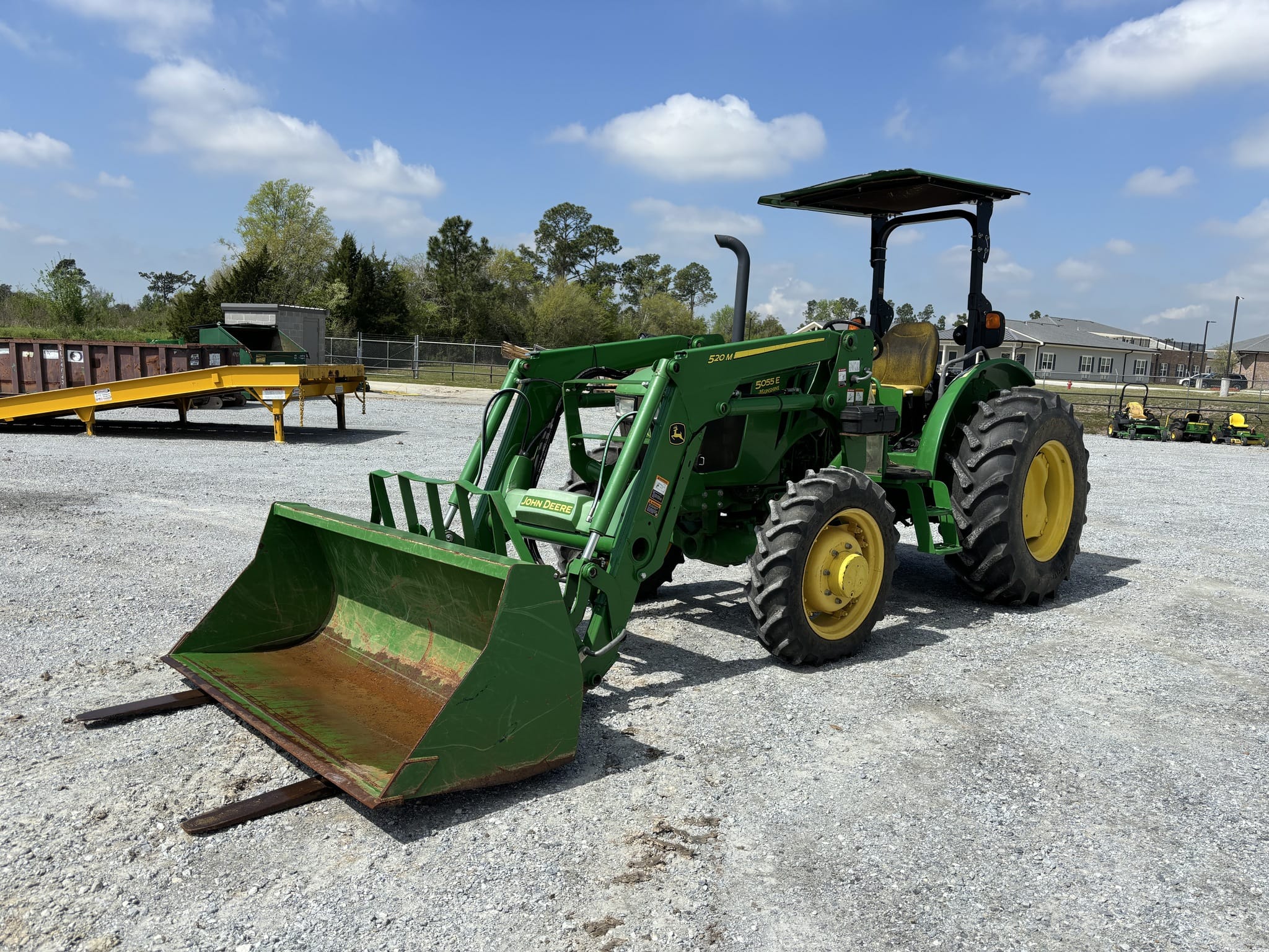 Main image John Deere 5055E