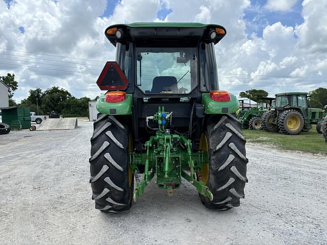 Image of John Deere 5100E equipment image 3