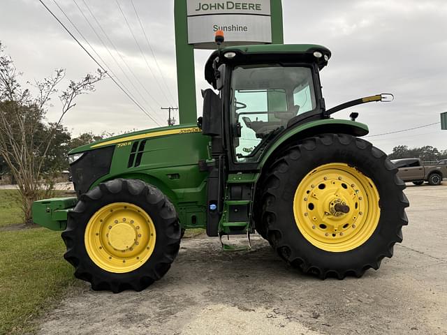 Image of John Deere 7210R equipment image 1