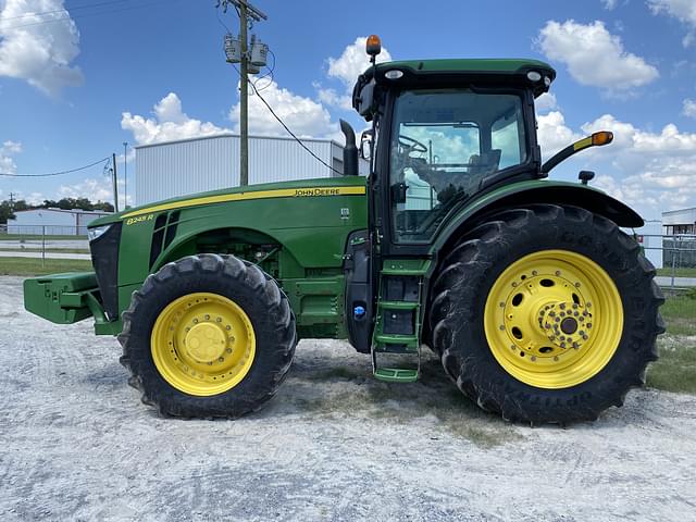 Image of John Deere 8245R equipment image 1