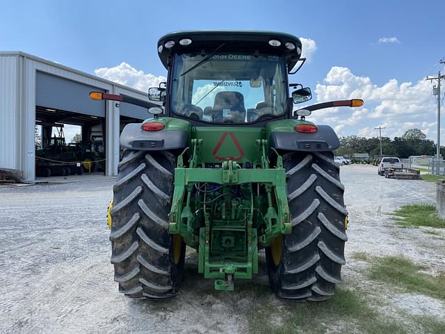 Image of John Deere 8245R equipment image 3