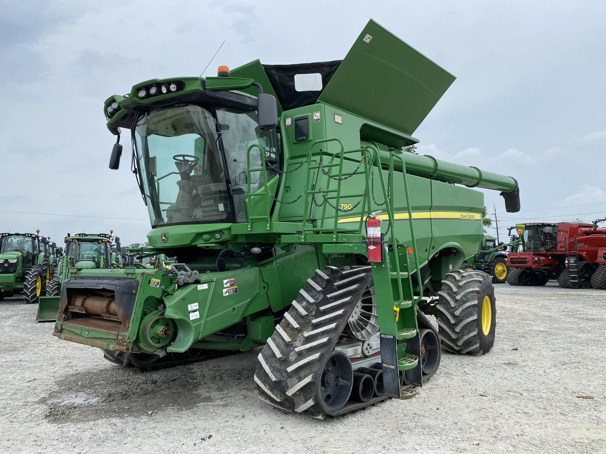 SOLD - Used 2018 John Deere S790 Stock No. U569W Combines with 1,387 ...