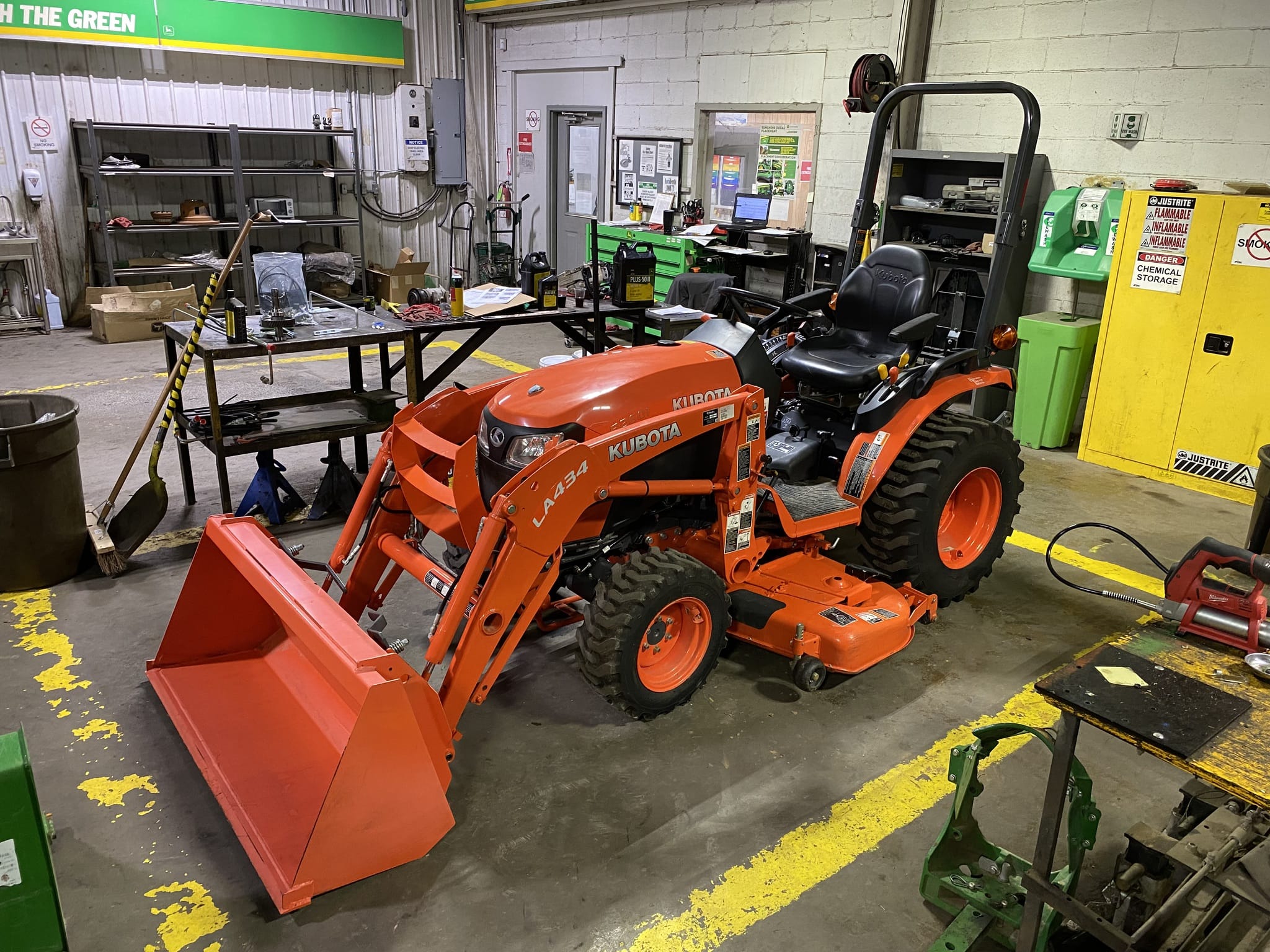Main image Kubota B2601