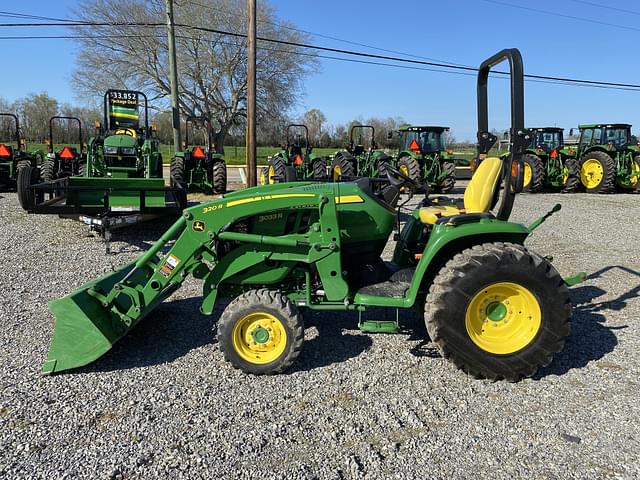 Image of John Deere 3033R equipment image 1