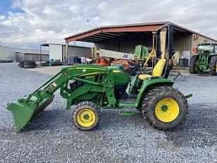 Main image John Deere 3039R 1