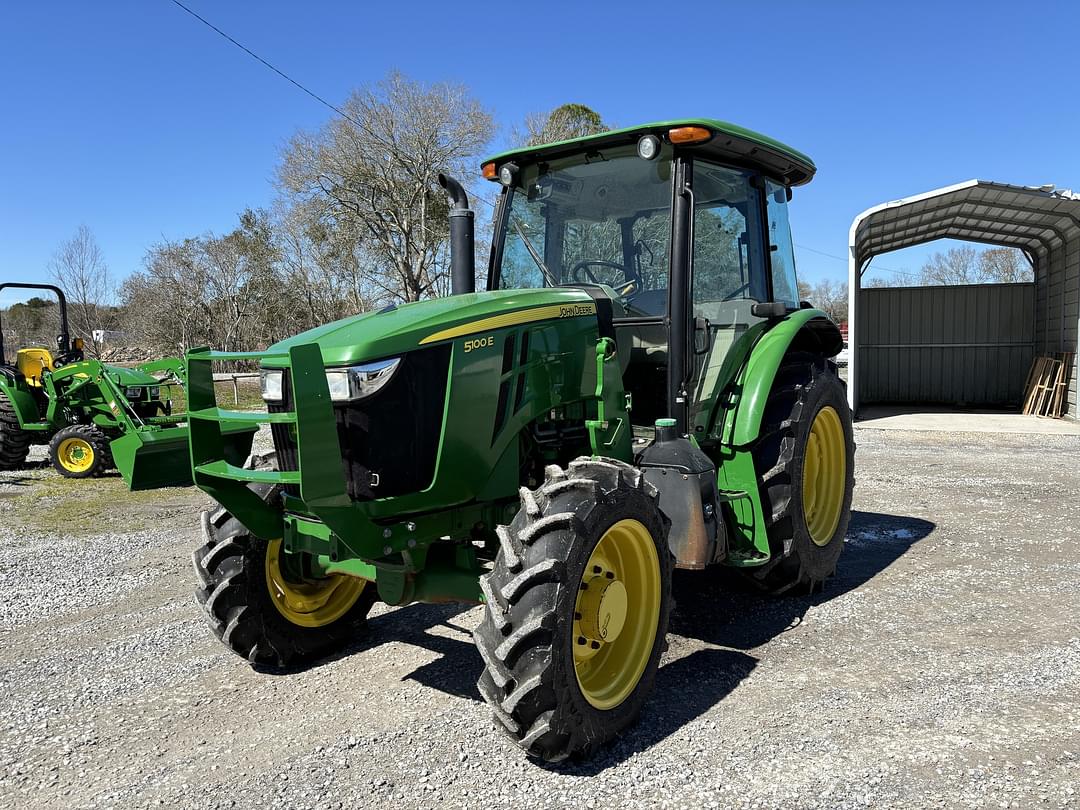 Image of John Deere 5100E Primary image