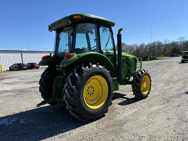 Image of John Deere 5100E equipment image 4