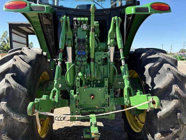 Image of John Deere 6155R equipment image 4