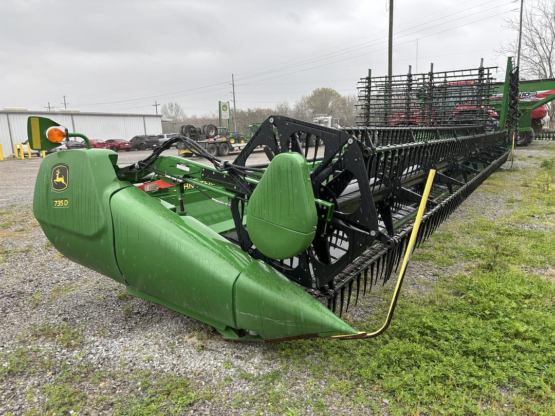 Image of John Deere 735D Primary image