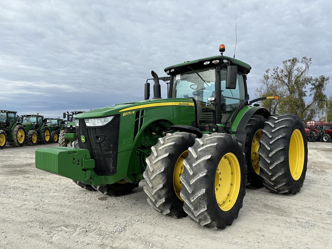 Image of John Deere 8370R Primary image