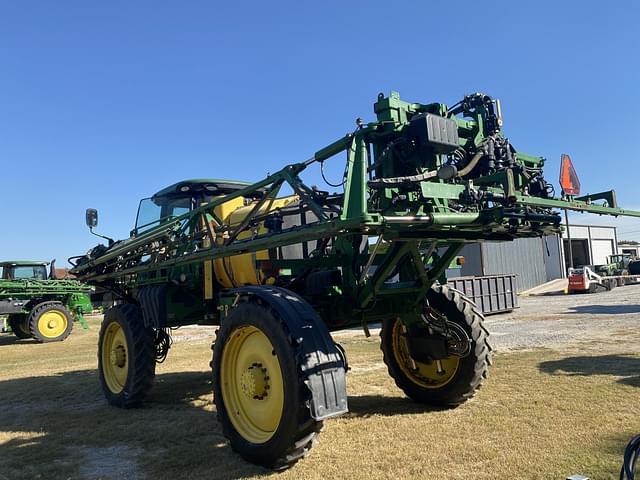 Image of John Deere R4030 equipment image 3