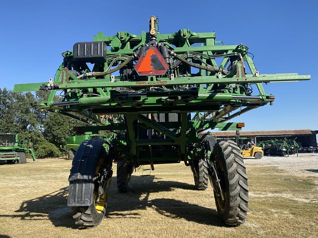 Image of John Deere R4030 equipment image 4