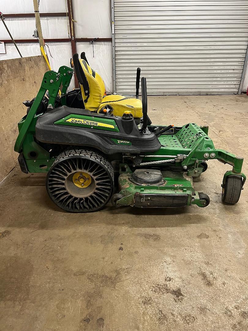 Image of John Deere Z950M Primary image