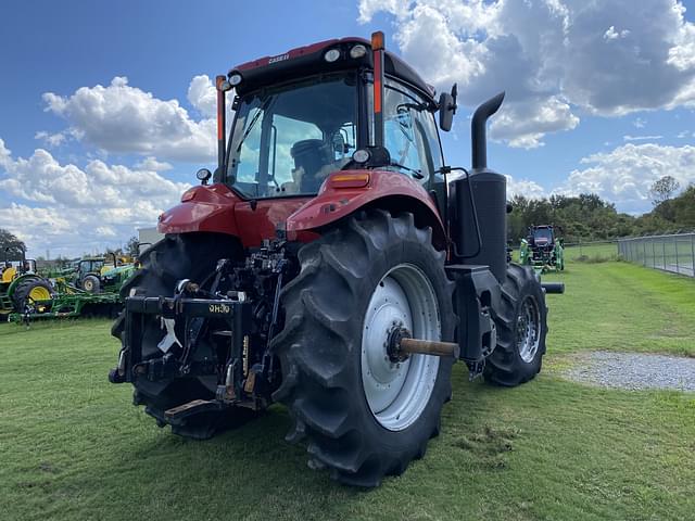 Image of Case IH Magnum 200 equipment image 4