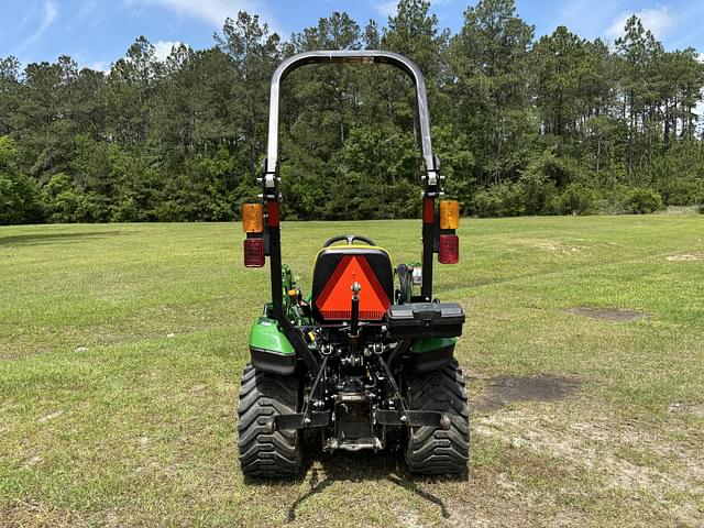 Image of John Deere 1023E equipment image 3
