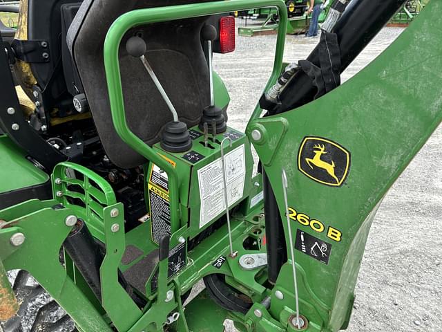 Image of John Deere 2025R equipment image 3