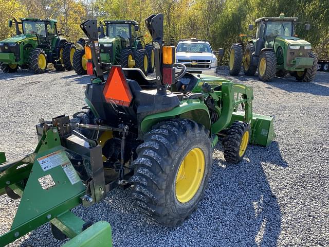 Image of John Deere 3025E equipment image 4