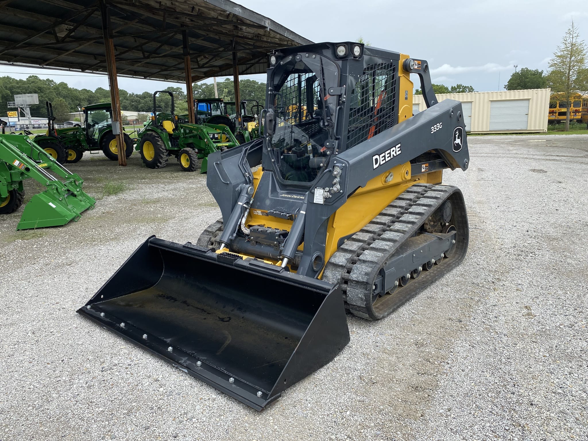 2020 John Deere 333G Equipment Image0