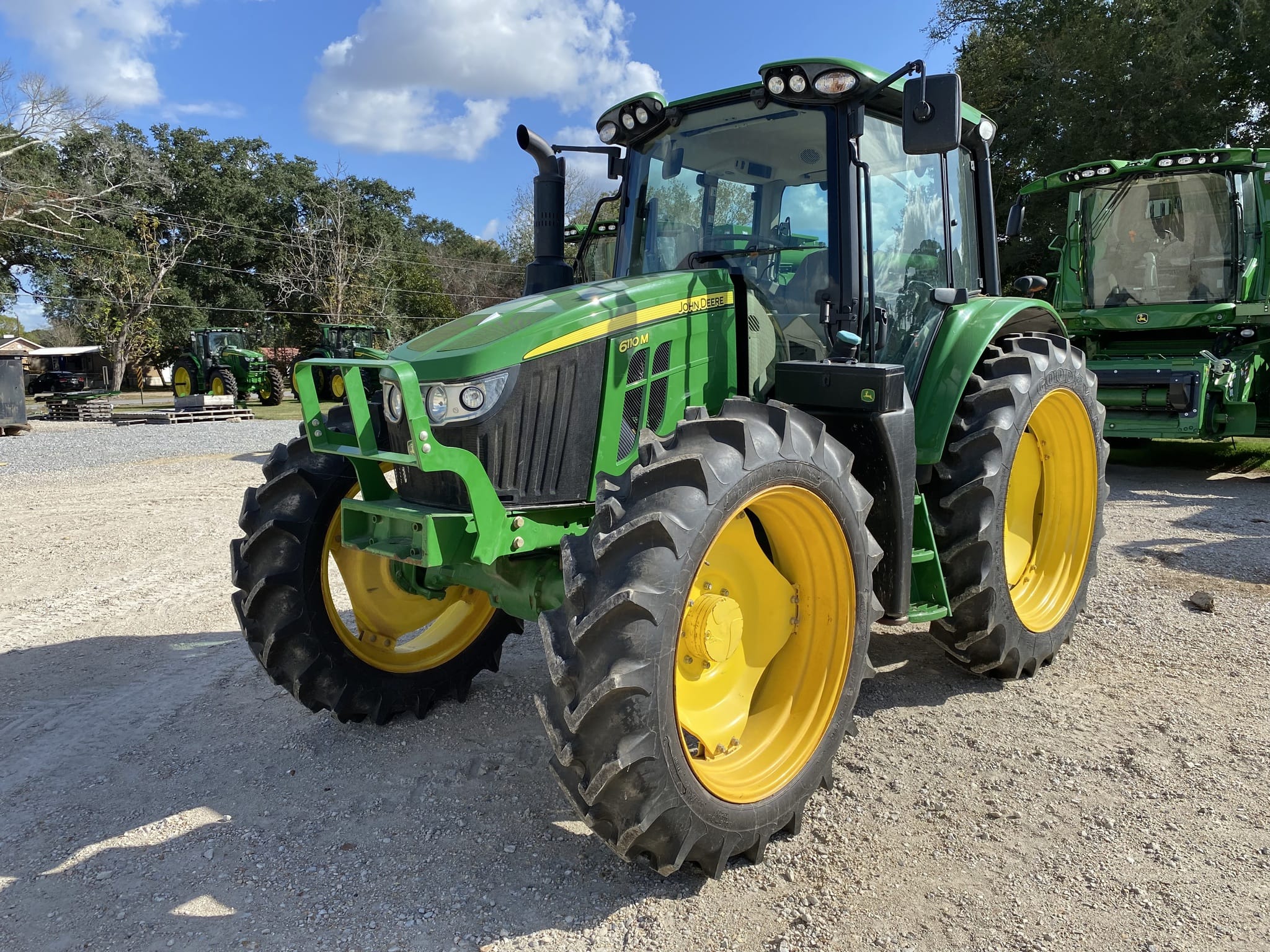 Main image John Deere 6110M