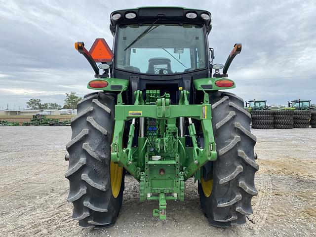 Image of John Deere 6230R equipment image 3