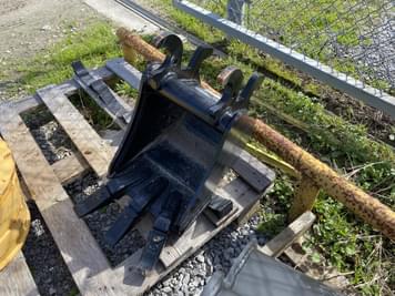 Main image John Deere Compact Excavator Bucket