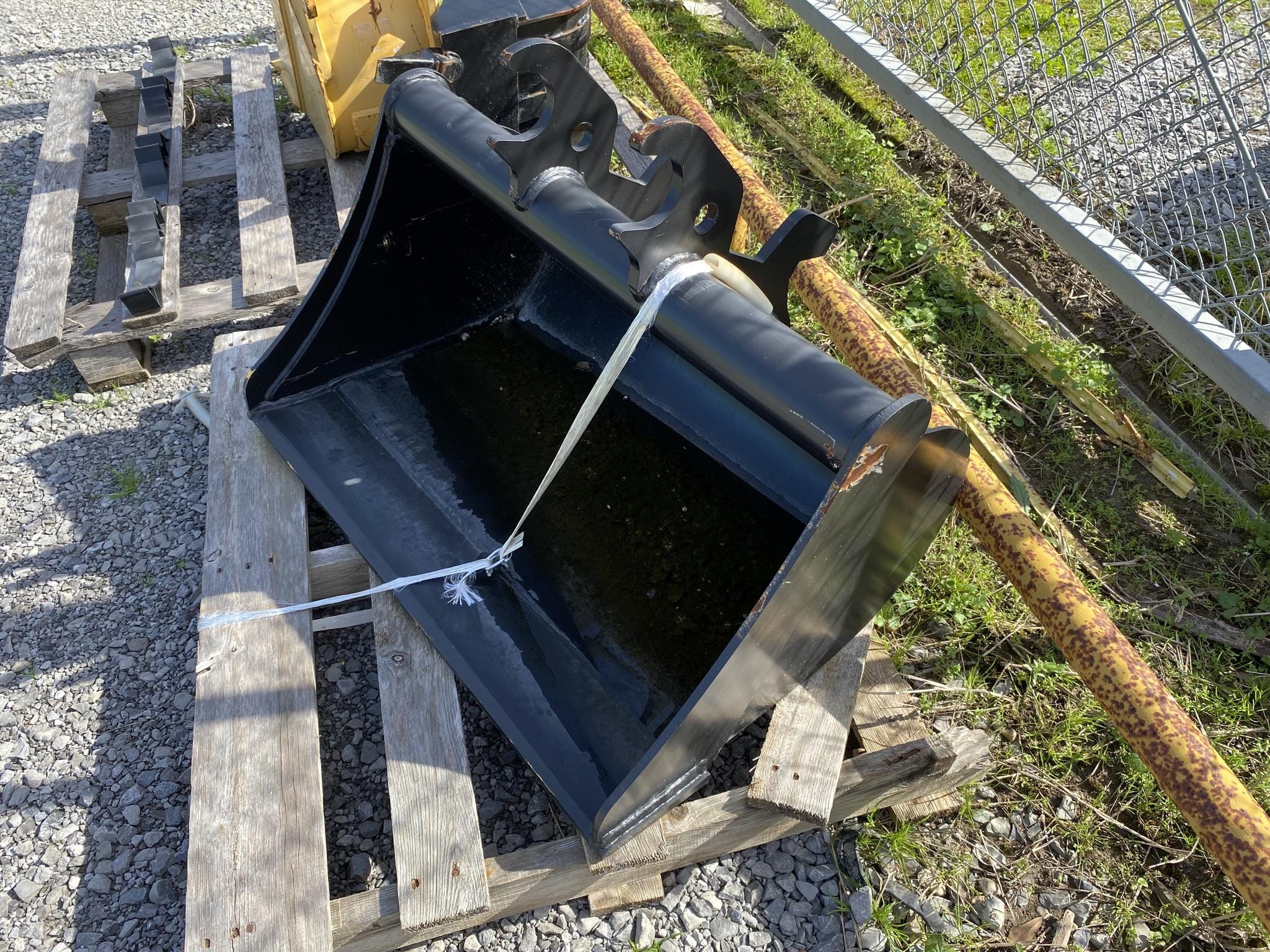 Main image John Deere Compact Excavator Bucket