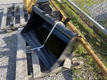 Main image John Deere Compact Excavator Bucket