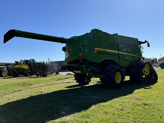 Image of John Deere S790 equipment image 4