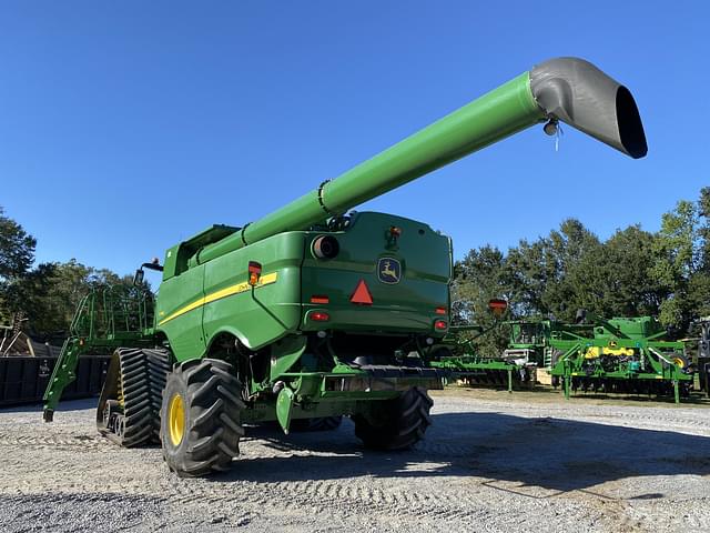 Image of John Deere S790 equipment image 2