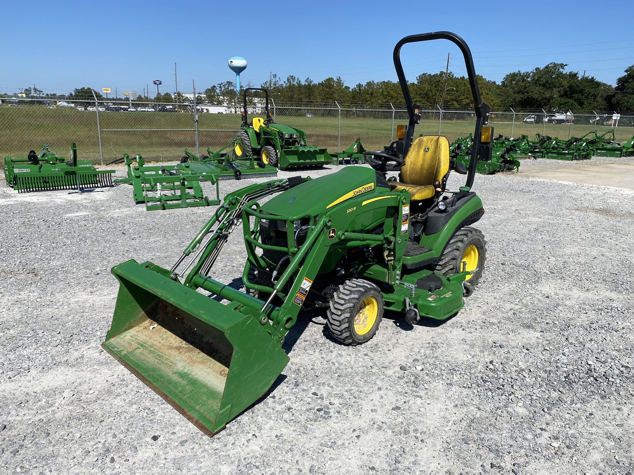 Main image John Deere 1025R