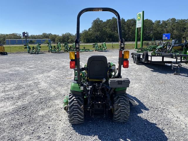 Image of John Deere 1025R equipment image 3